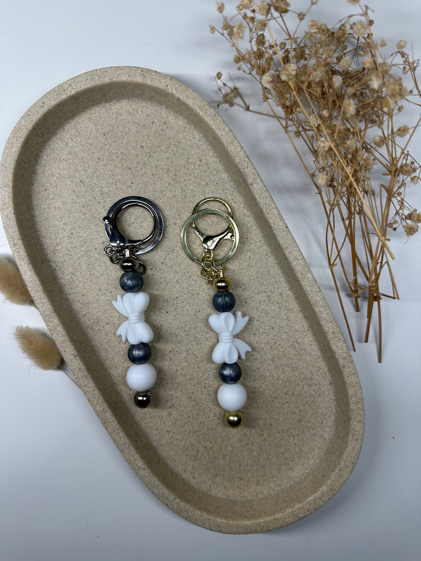 White 'Bow' Dangle Keychain