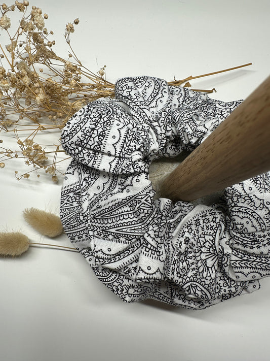 Black and White Paisley Scrunchie